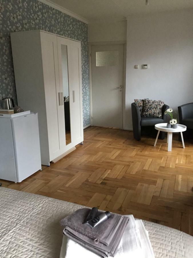 Bed And Breakfast Loft24 Heerlen Luaran gambar