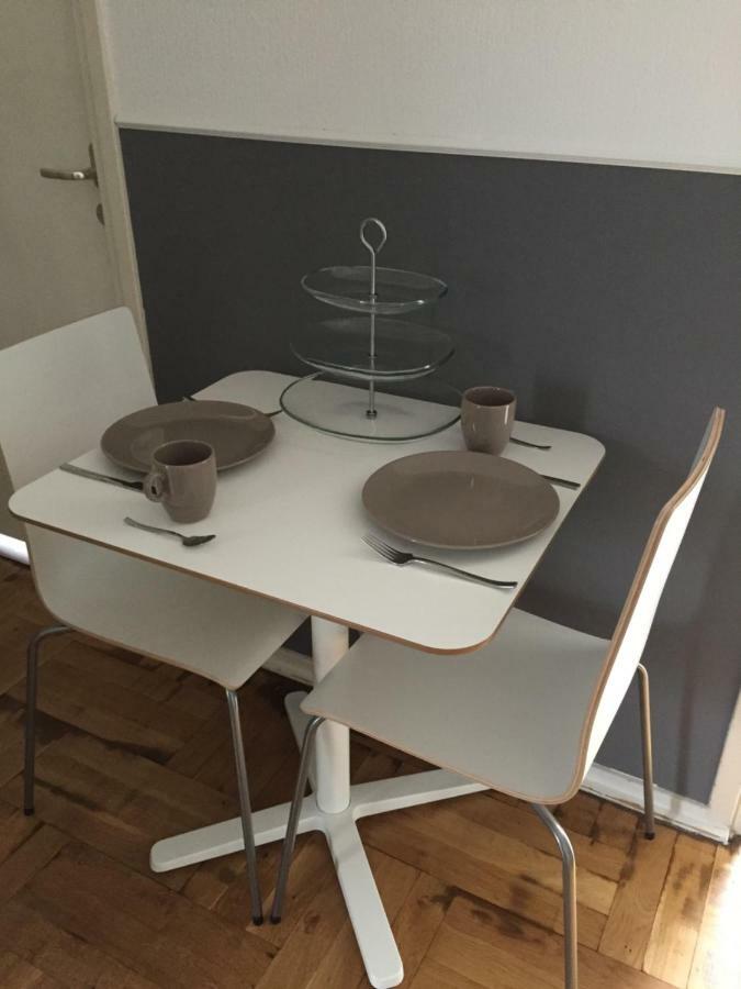 Bed And Breakfast Loft24 Heerlen Luaran gambar
